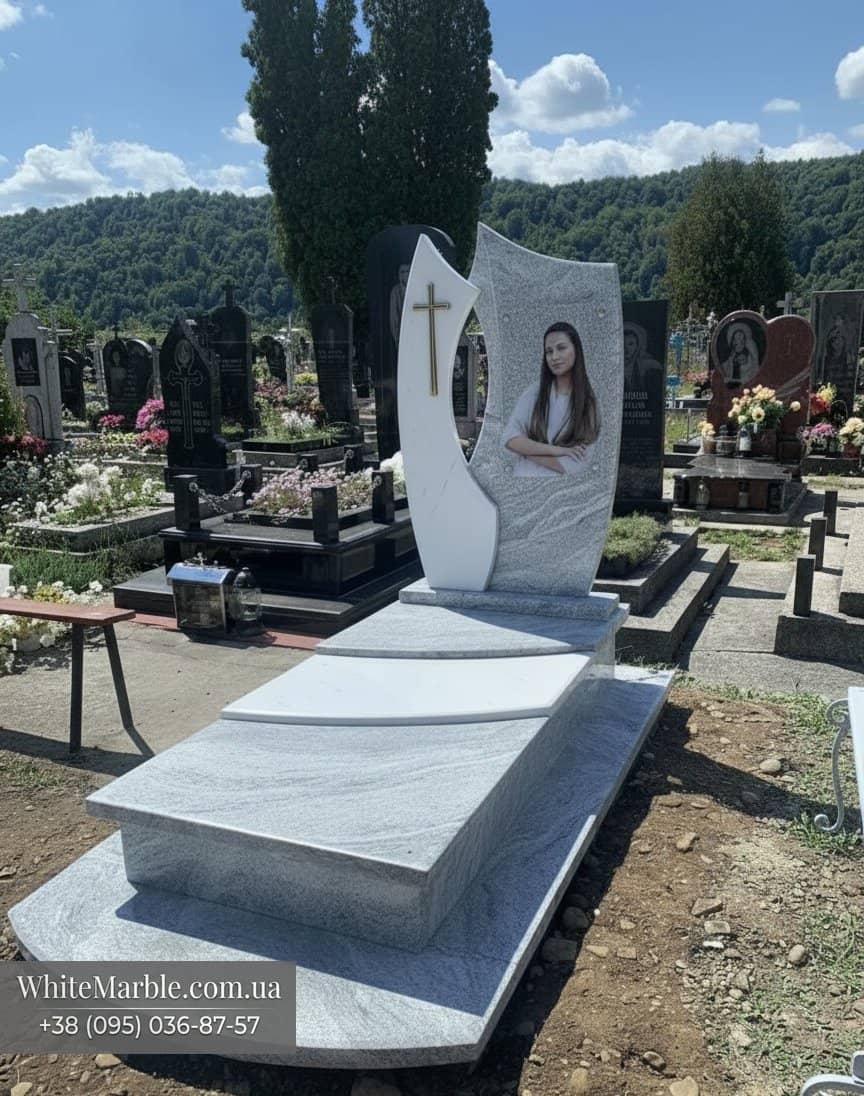 Женский памятник из белого мрамора фото 12-15